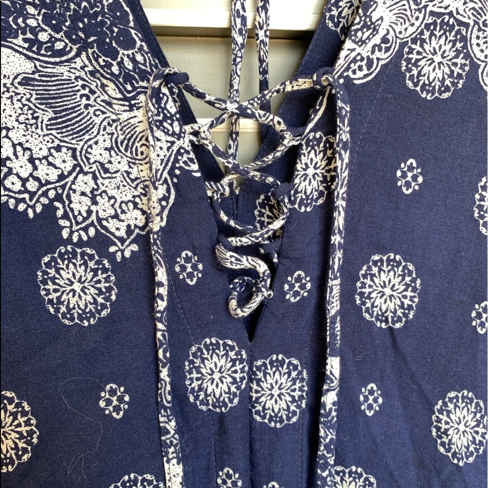 Lulus Top • - Picture 14 of 14